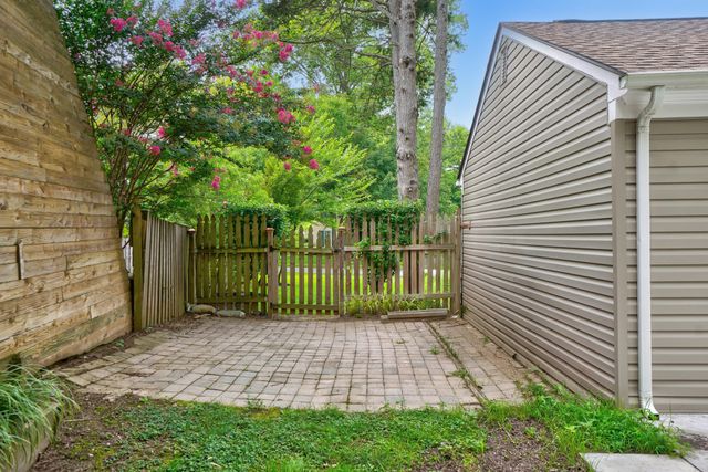 14003 N COMMONS WAY, Potomac, MD 20854