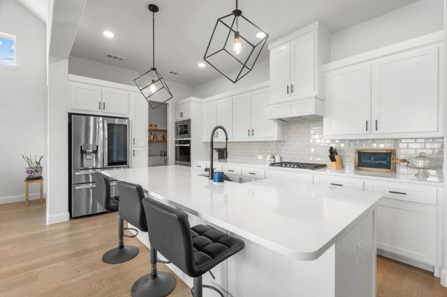 4733 Valley Peak Cove, Flower Mound, TX 76262