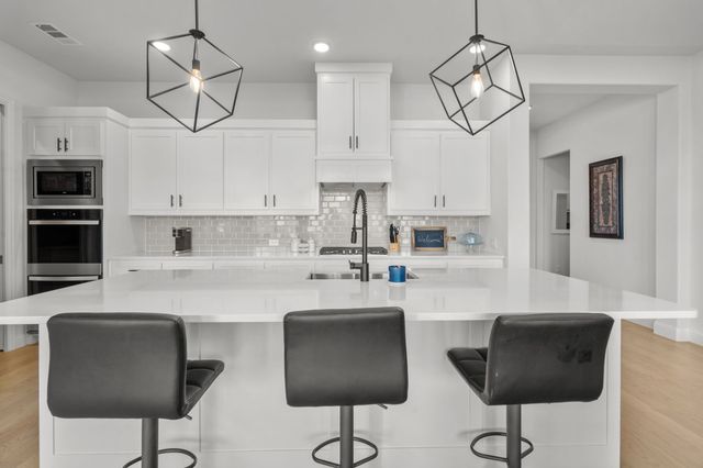 4733 Valley Peak Cove, Flower Mound, TX 76262