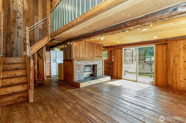 1103 SW Roesiger Rd, Snohomish, WA 98290