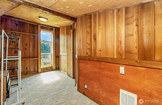 1103 SW Roesiger Rd, Snohomish, WA 98290