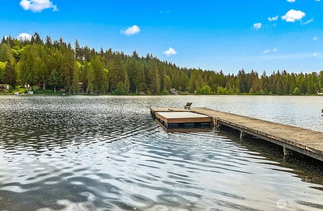 1103 SW Roesiger Rd, Snohomish, WA 98290