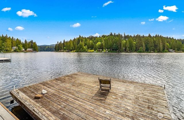 1103 SW Roesiger Rd, Snohomish, WA 98290