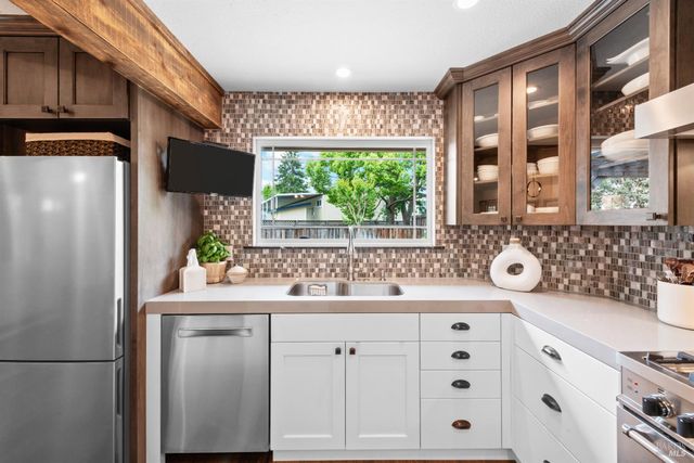 1929 Vintner Ct, Yountville, CA 94599