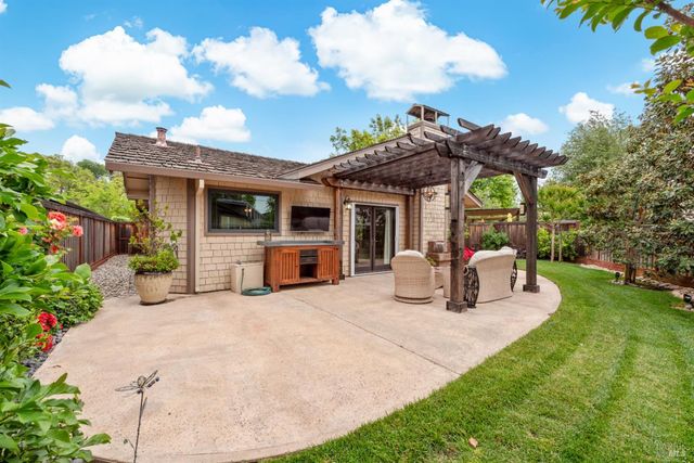 1929 Vintner Ct, Yountville, CA 94599