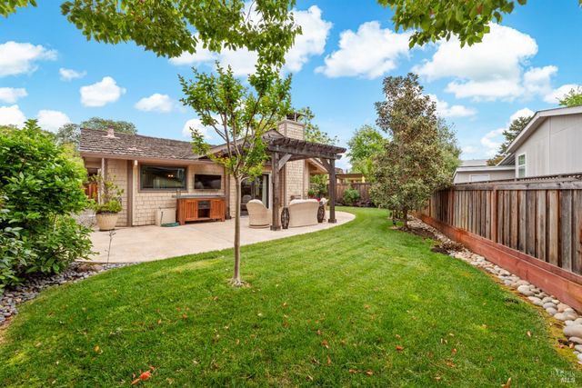 1929 Vintner Ct, Yountville, CA 94599