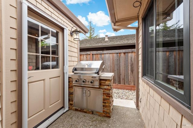 1929 Vintner Ct, Yountville, CA 94599