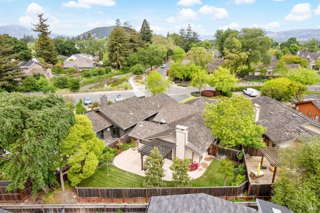 1929 Vintner Ct, Yountville, CA 94599