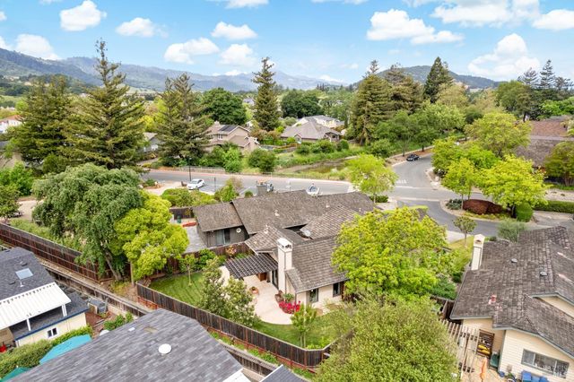 1929 Vintner Ct, Yountville, CA 94599