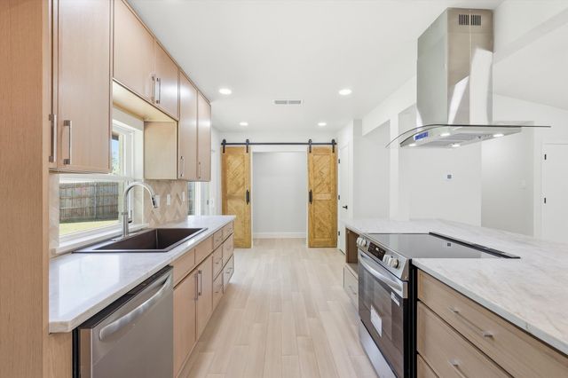 1713 Live Oak Drive, Lewisville, TX 75067