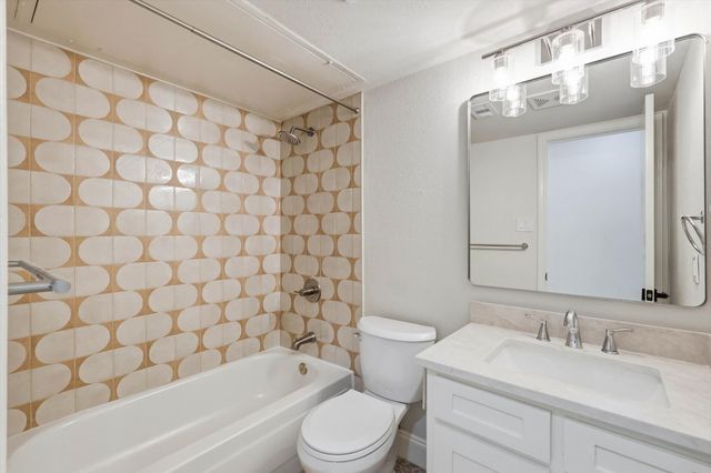 1713 Live Oak Drive, Lewisville, TX 75067