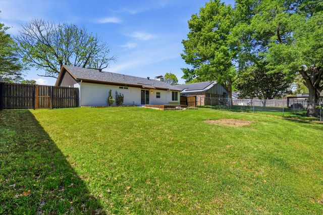 1713 Live Oak Drive, Lewisville, TX 75067