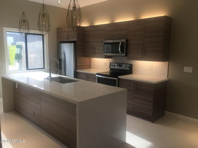 4515 N 14TH Place, Phoenix, AZ 85014