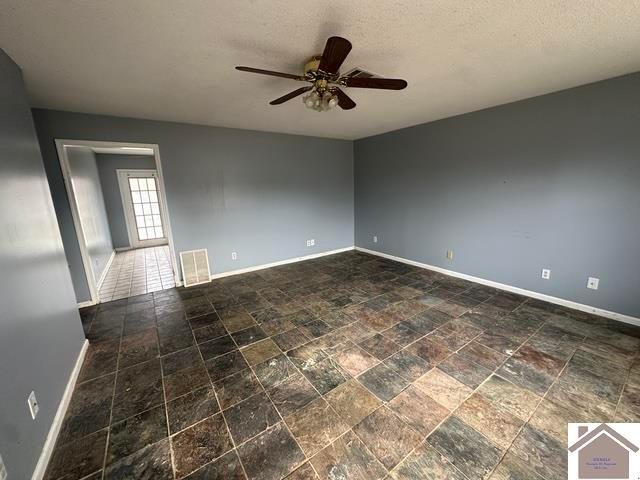 20 Cambridge Drive, Murray, KY 42071