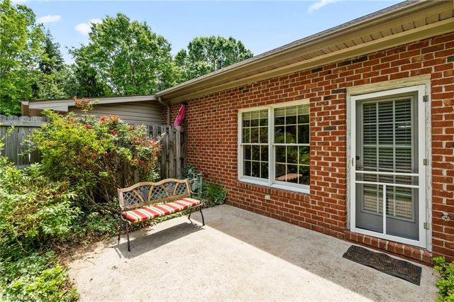 683 Sonoma Lane, High Point, NC 27265