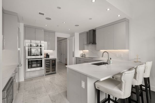 1 Avery PH2B, Boston, MA 02111