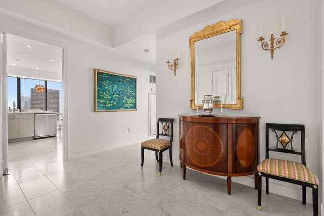 1 Avery PH2B, Boston, MA 02111