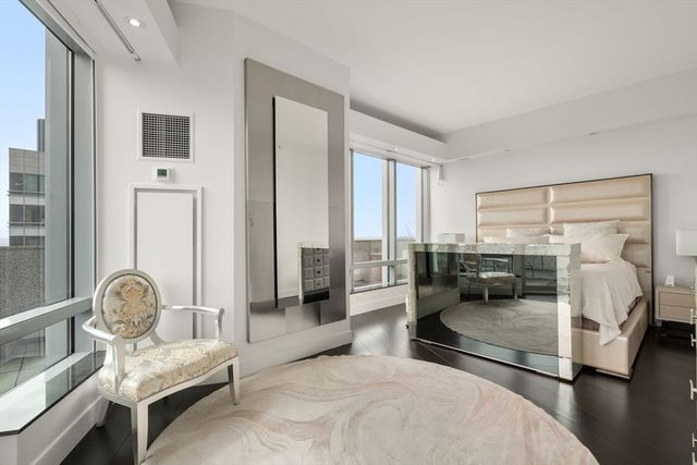 1 Avery PH2B, Boston, MA 02111