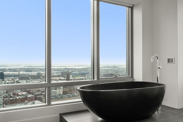 1 Avery PH2B, Boston, MA 02111