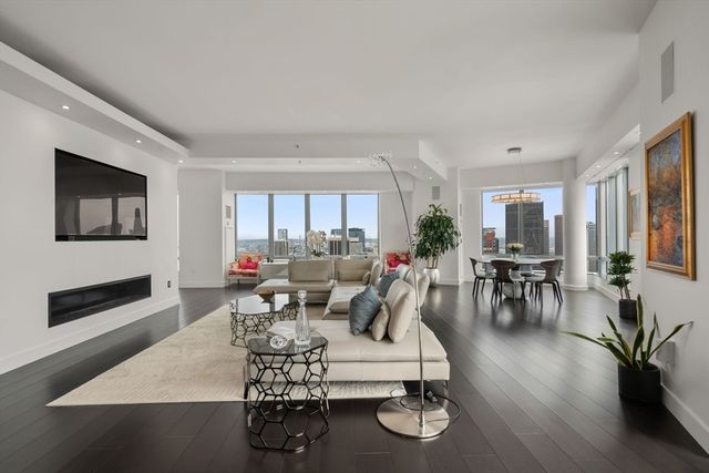 1 Avery PH2B, Boston, MA 02111