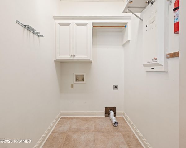 618 Richland Avenue, Lafayette, LA 70508