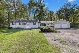 2966 E Degeer Court, Midland, MI 48642