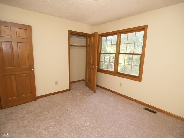 10350 Foxwood Drive W, Carmel, IN 46280