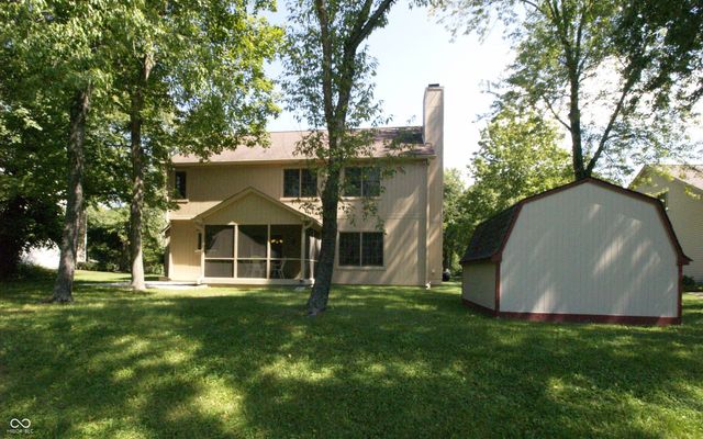 10350 Foxwood Drive W, Carmel, IN 46280
