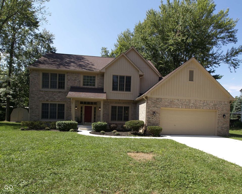 10350 Foxwood Drive W, Carmel, IN 46280