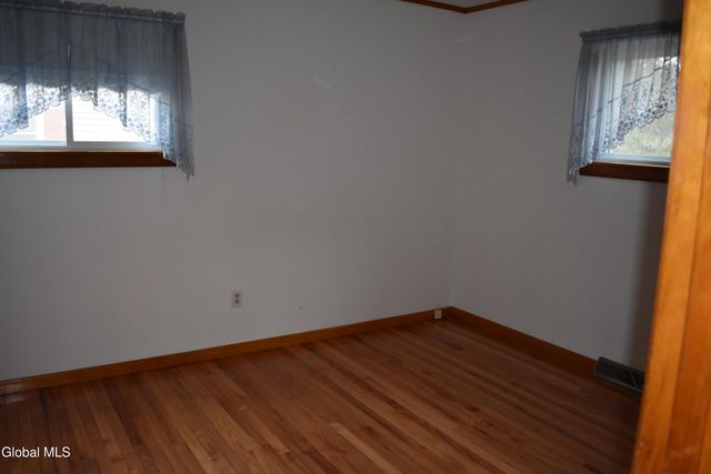 14 Seward Street, Queensbury, NY 12804