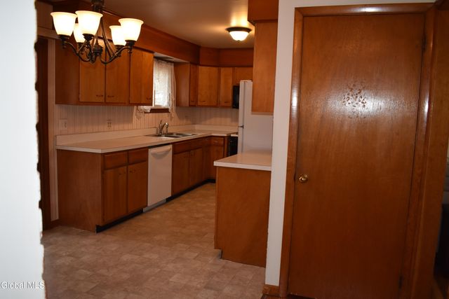 14 Seward Street, Queensbury, NY 12804