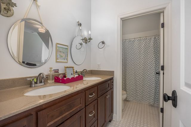 8706 Poplar Creek Rd, Nashville, TN 37221