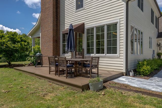8706 Poplar Creek Rd, Nashville, TN 37221