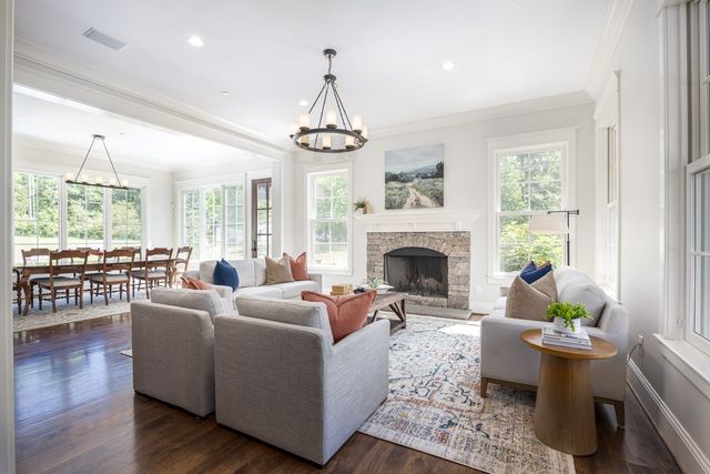 8706 Poplar Creek Rd, Nashville, TN 37221