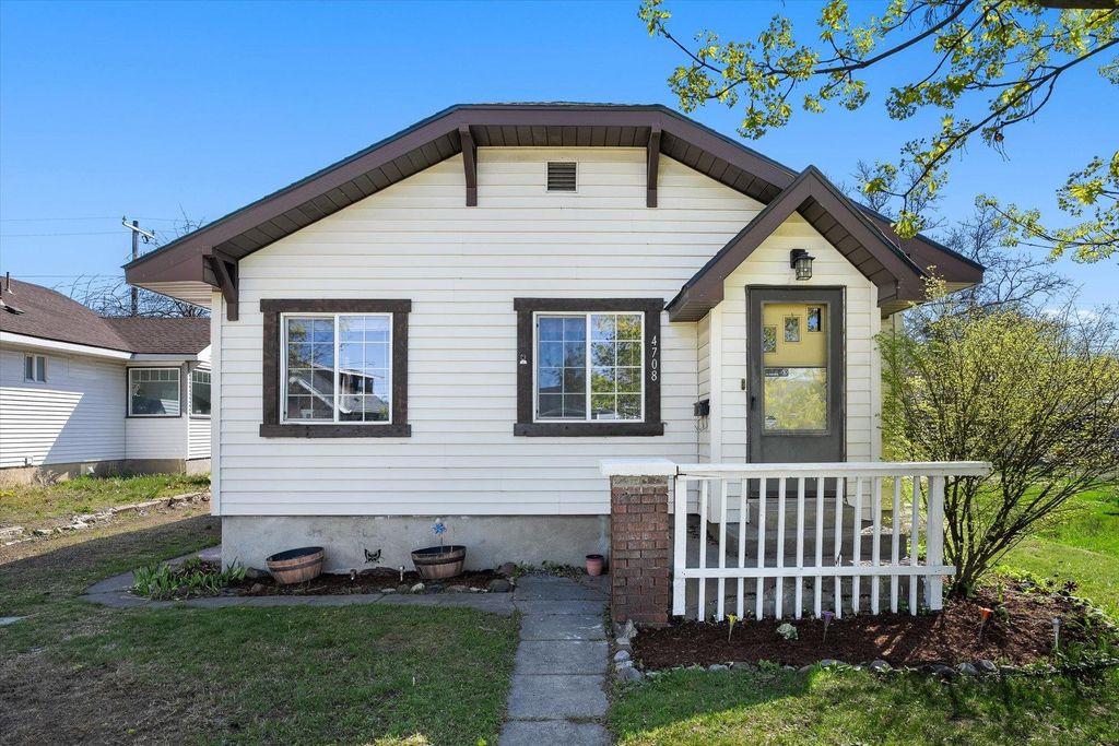 4708 N Cedar St, Spokane, WA 99205