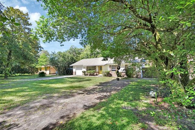908 MASSACHUSETTS AVENUE, Deland, FL 32724