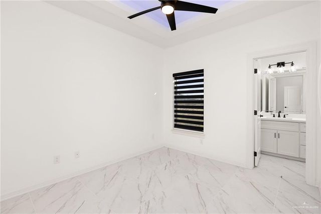 7003 Suncrest Acres Street, Edinburg, TX 78542