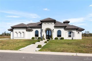 7003 Suncrest Acres Street, Edinburg, TX 78542