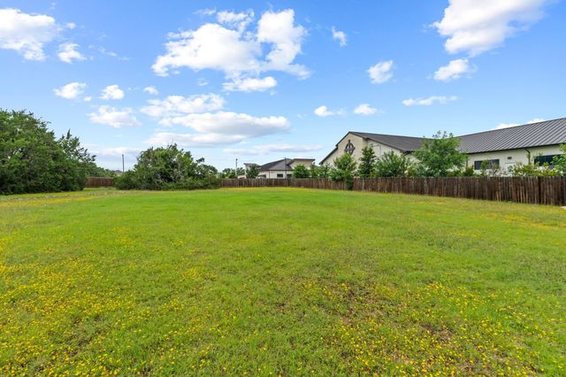 205 Sedro TRL, Georgetown, TX 78633