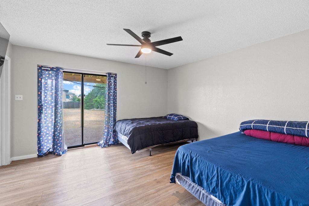 205 Sedro TRL, Georgetown, TX 78633