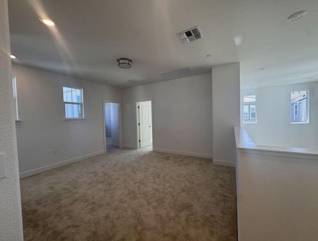 2048 Lazy Day Ln, Roseville, CA 95747