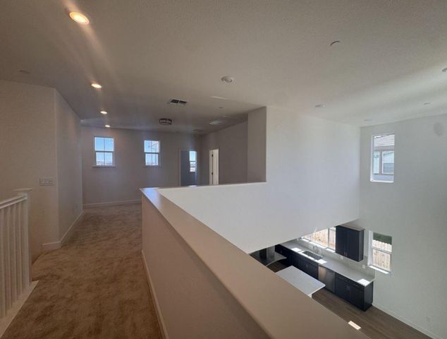 2048 Lazy Day Ln, Roseville, CA 95747