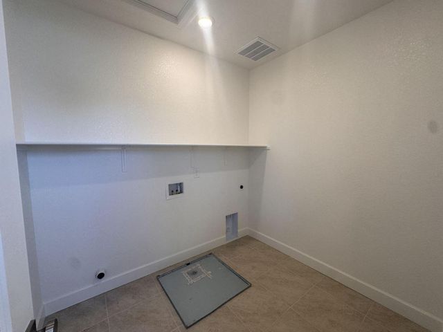 2048 Lazy Day Ln, Roseville, CA 95747