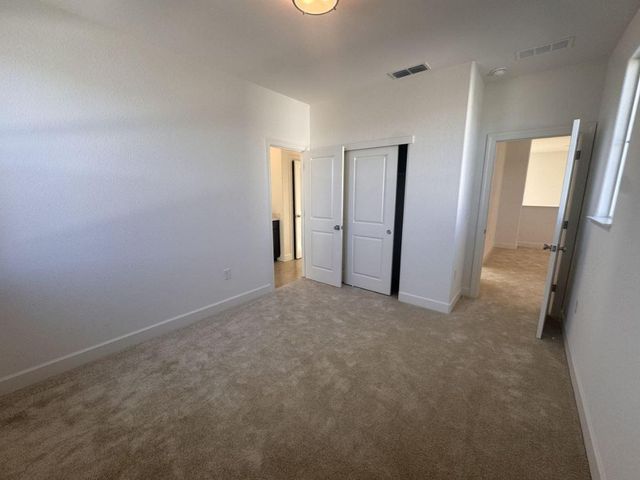 2048 Lazy Day Ln, Roseville, CA 95747