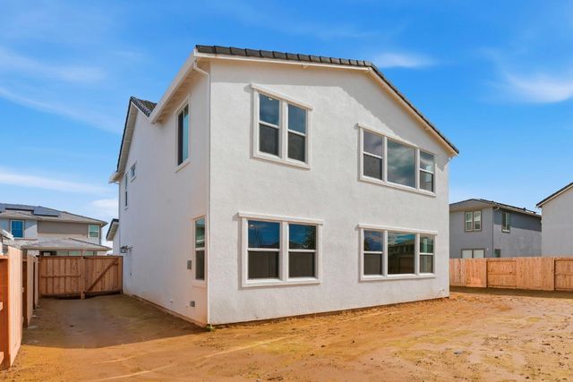 2048 Lazy Day Ln, Roseville, CA 95747