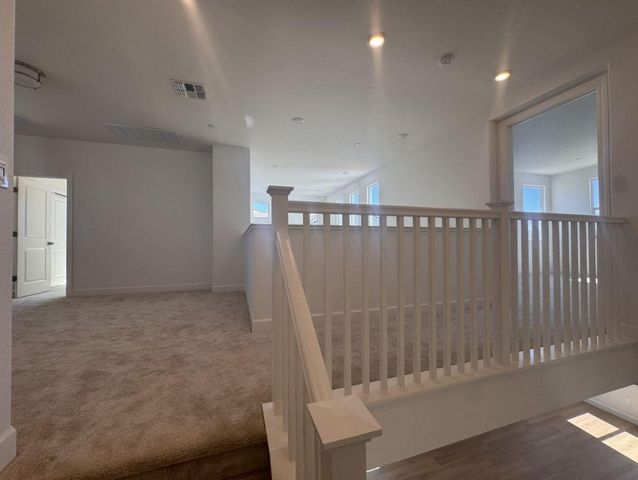 2048 Lazy Day Ln, Roseville, CA 95747