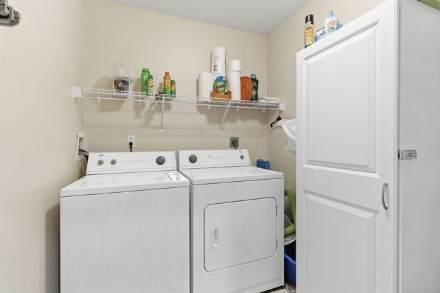 942 Lake Forest Drive, Galena, MO 65656