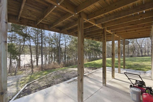 942 Lake Forest Drive, Galena, MO 65656