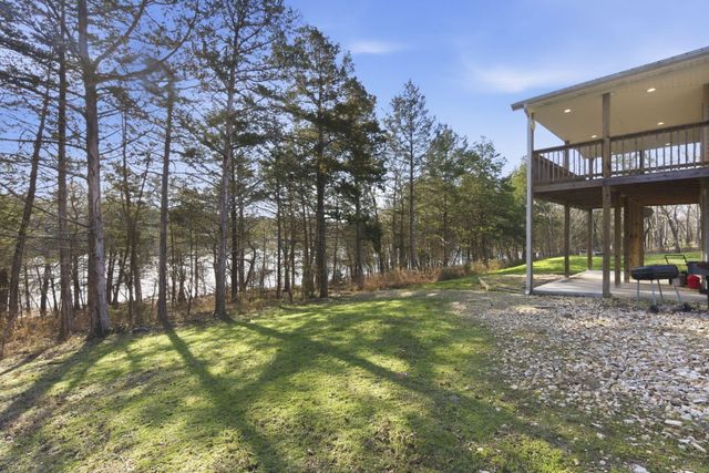 942 Lake Forest Drive, Galena, MO 65656