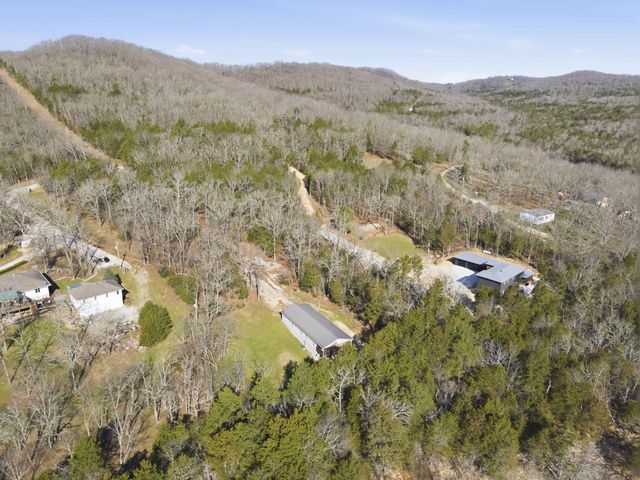 942 Lake Forest Drive, Galena, MO 65656